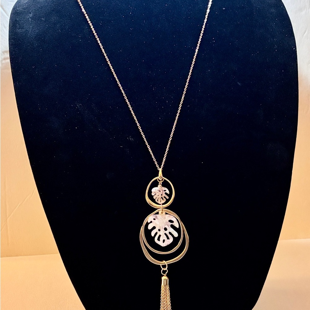 Signed “Lauren Conrad” Maybe? Faux Rose Quartz Leaf Floating on Gold Tone Chain